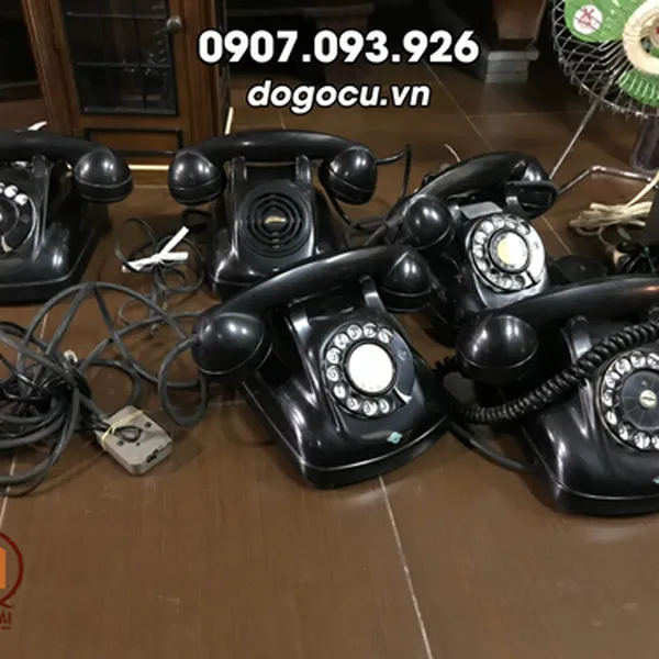 Điện thoại bàn ngày xưa - Vật phẩm cổ xưa mang giá trị kỷ niệm