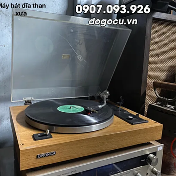 Máy nghe nhạc đĩa than cổ - Sản phẩm cổ xưa không bao giờ hết “hot”
