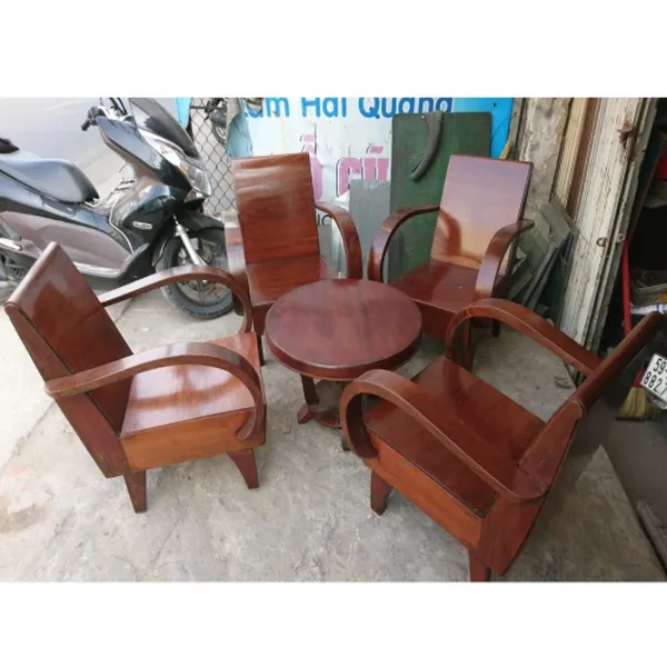 Salon thùng Sài Gòn chân vuông thời bao cấp