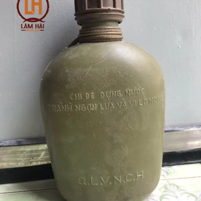 Bình đựng nước xưa - Món đồ kỉ niệm đáng giá