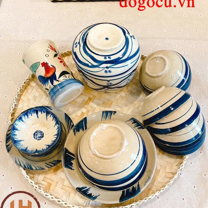 Chén dĩa thời bao cấp - Vật phẩm kỷ niệm mang giá trị thời gian