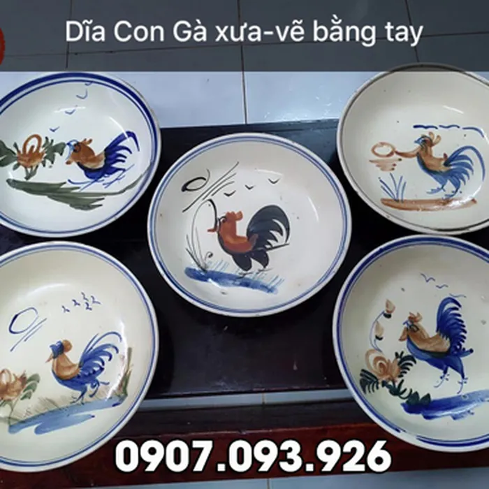 Dĩa con gà - Sản phẩm nổi bật của gốm Lái Thiêu