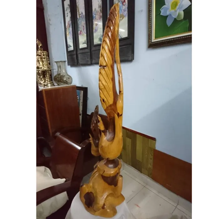 Lục bình phay bằng gỗ trắc dây siêu độc đáo