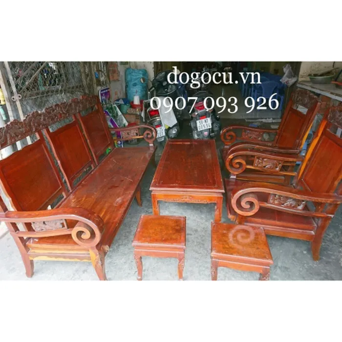 Salon tay cuốn gỗ gõ đỏ, món đồ nội thất độc đáo trong phòng khách