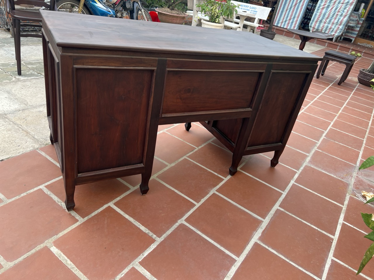 bàn làm việc xưa