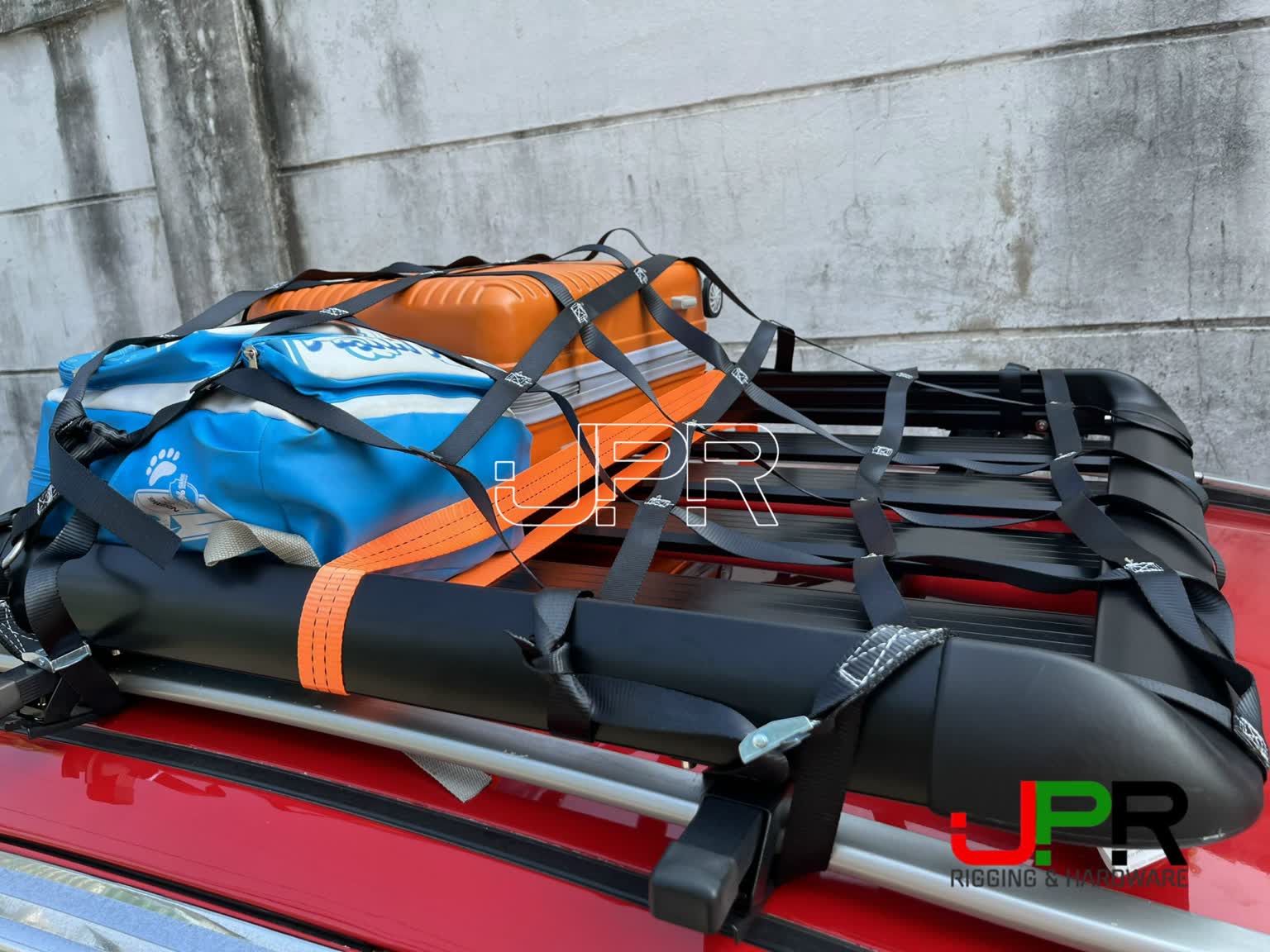 Ứng dụng  Lưới chằng hàng dây đai bản 25mm với các mắt mềm xung quanh Ứng dụng  Lưới chằng hàng dây đai bản 25mm với các mắt mềm xung quanh