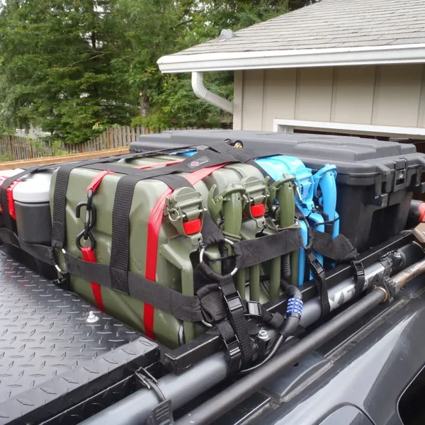 Lưới chằng hàng trên mui xe (nóc xe) ô tô