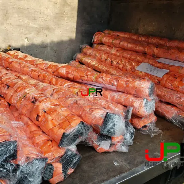 Lưới chắn container bản 38mm 2.2x2.4M- 6 móc khóa gài