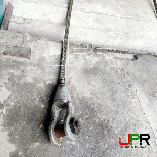 Cáp thép Hàn Quốc đổ socket