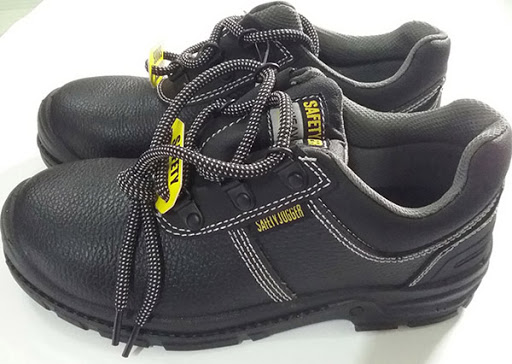 thủ tục nhập khẩu giày bảo hộ lao động