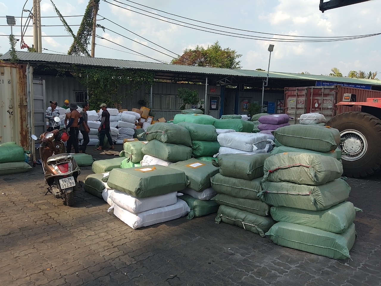 VẬN CHUYỂN HÀNG TỪ SINGAPORE VỀ VIỆT NAM