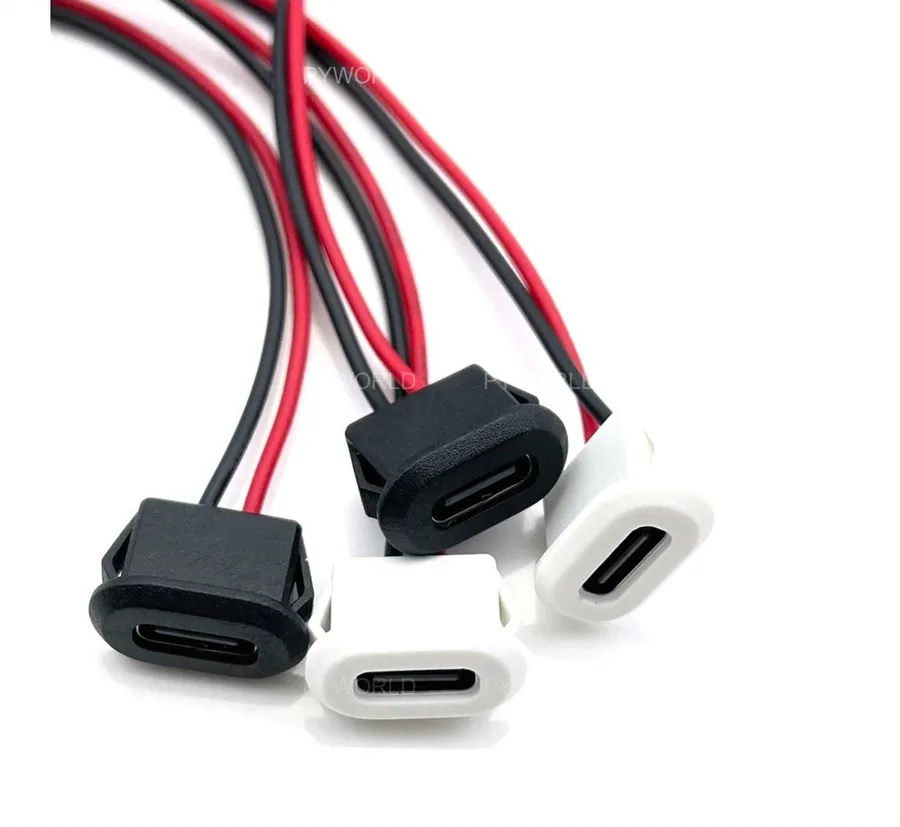 Bốn jack USB Type-C dạng oval màu đen và màu trắng, hàn sẵn dây đỏ đen, thân có ngàm gài vào lỗ vỏ hộp