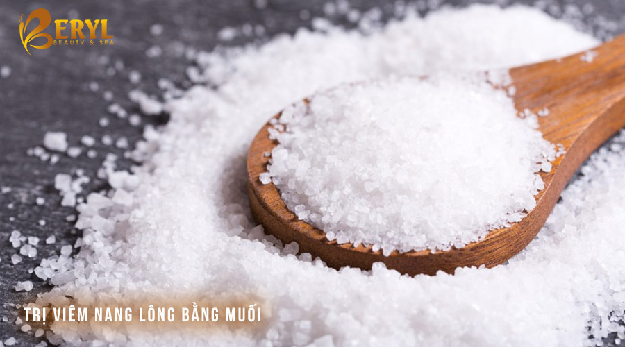Muối tẩy đi các tế bào chết ngăn chặn tối đa tình trạng lỗ chân lông bị tắc nghẽn gây viêm nang lông Muối tẩy đi các tế bào chết ngăn chặn tối đa tình trạng lỗ chân lông bị tắc nghẽn gây viêm nang lông