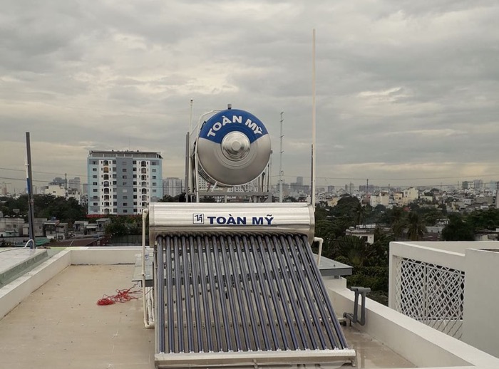 máy năng lượng mặt trời toàn mỹ 160l  máy năng lượng mặt trời toàn mỹ 160l