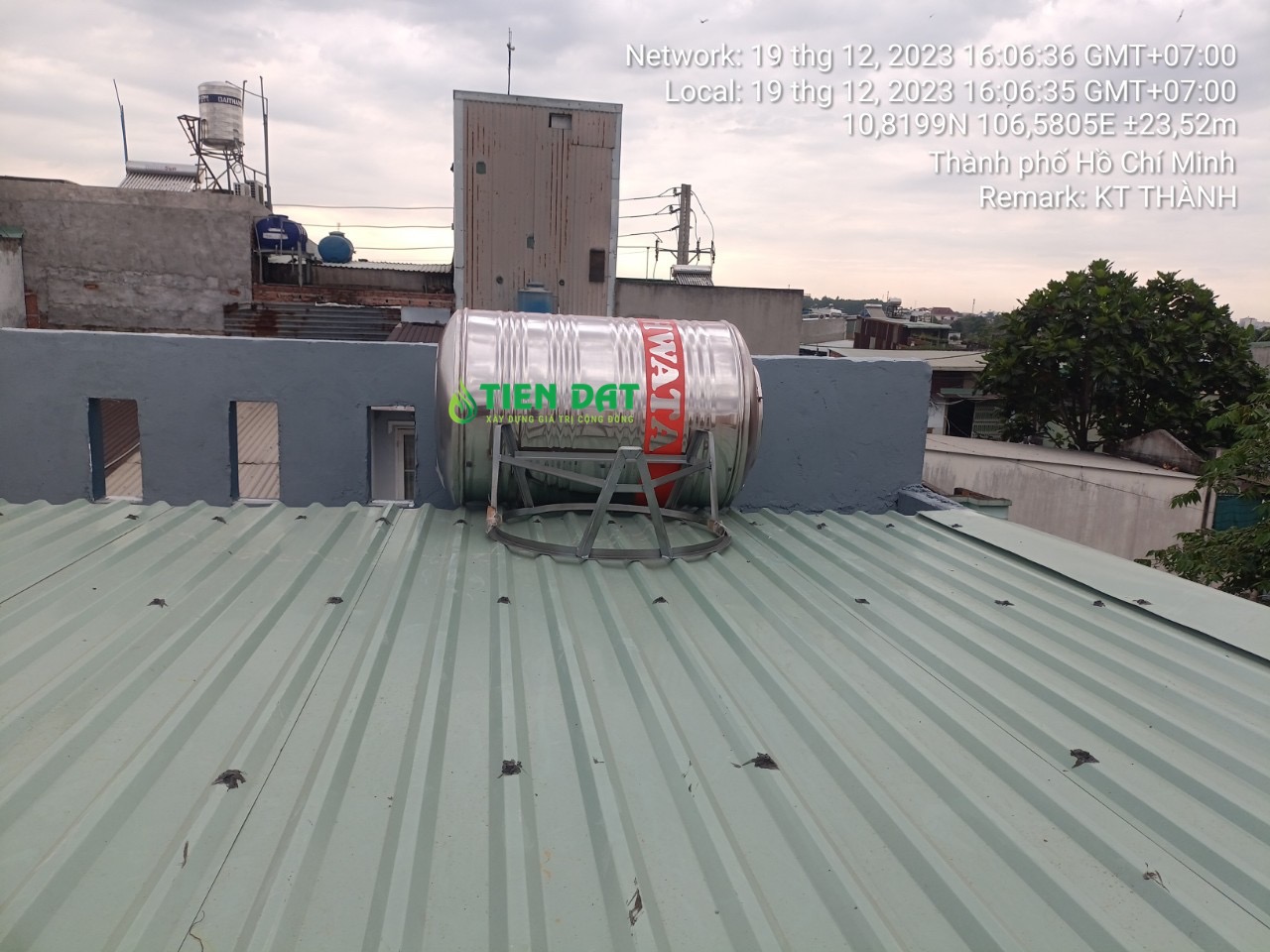 giá bồn nước inox 2000l giá bồn nước inox 2000l