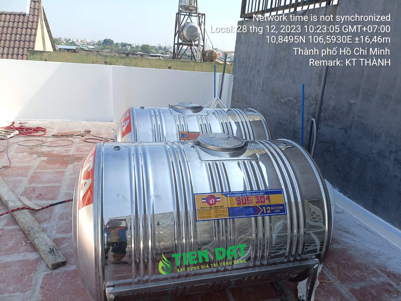 giá bồn nước inox 2000l giá bồn nước inox 2000l