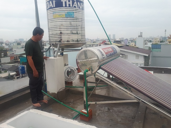 Luôn kiểm tra Máy nước nóng năng lượng mặt trời Đại Thành Luôn kiểm tra Máy nước nóng năng lượng mặt trời Đại Thành