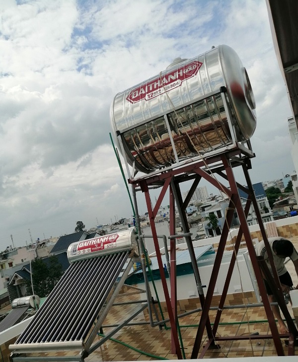 máy nước nóng năng lượng mặt trời đại thành GOLD máy nước nóng năng lượng mặt trời đại thành GOLD