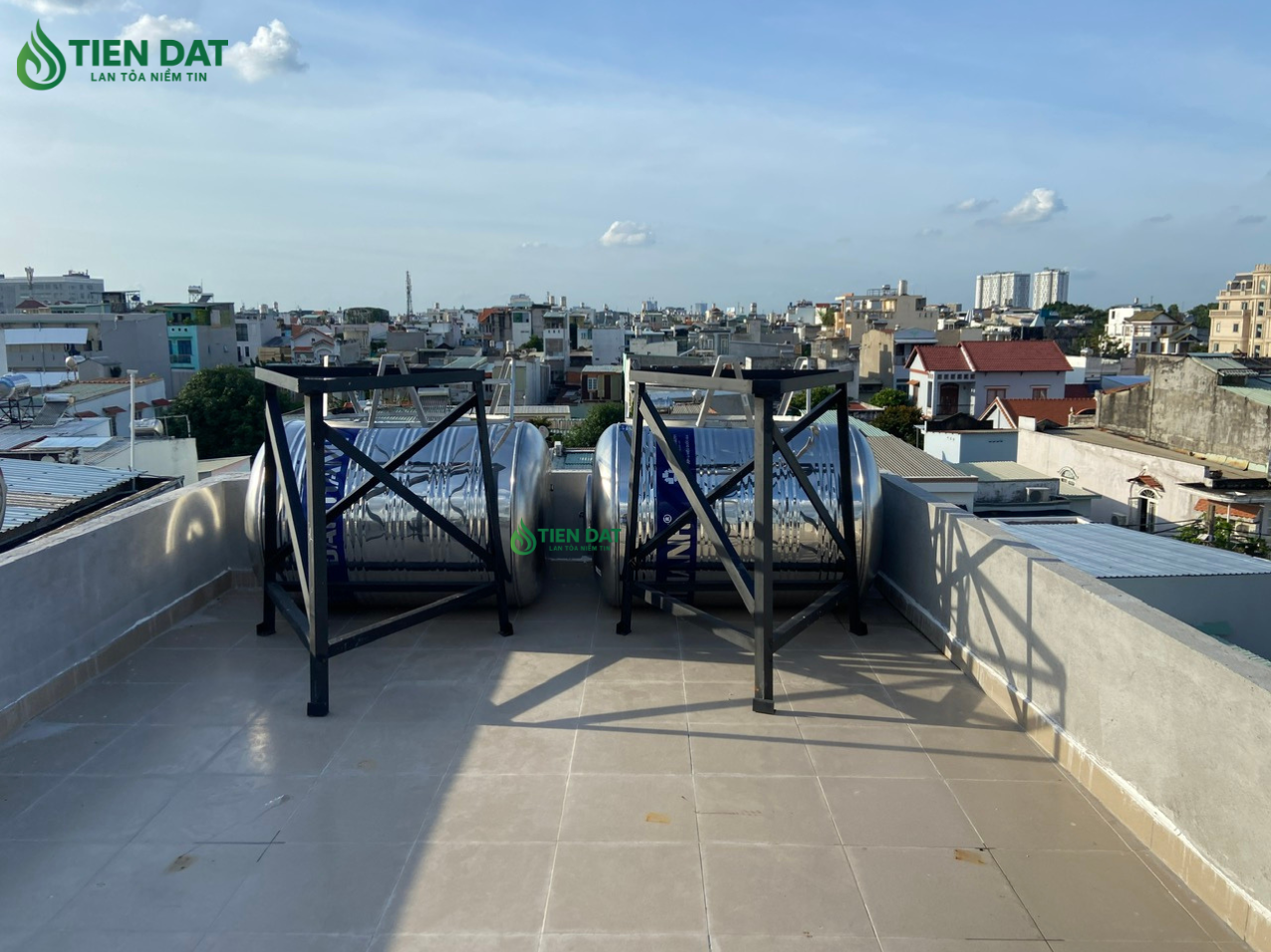 giao và hỗ trợ kéo bồn inox giao và hỗ trợ kéo bồn inox