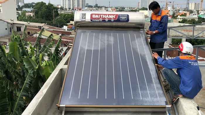 Máy nước nóng năng lượng mặt trời Đại Thành Tấm Phẳng