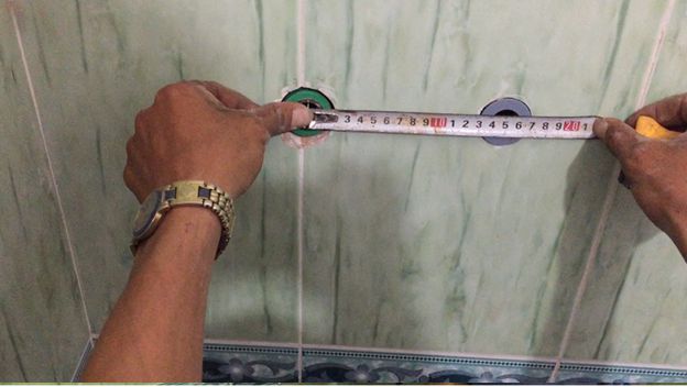 khoảng cách ống chờ nước nóng lanh khoang_cach_nong_lanh_15cm