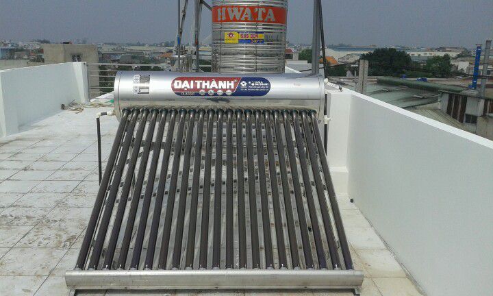 lắp máy nước nóng năng lượng mặt trời may_nuoc_nong_nang_luong_mat_troi_4