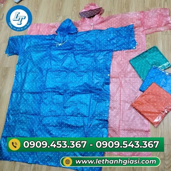 Áo mưa cánh dơi chấm bi Áo mưa cánh dơi chấm bi