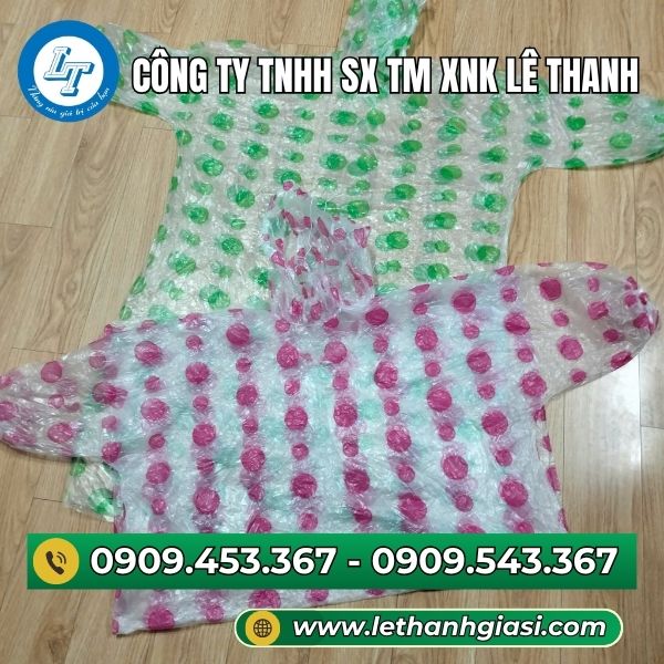 Áo mưa tiện lợi chấm bi