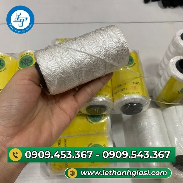 Dây nhợ màu trắng Dây nhợ màu trắng