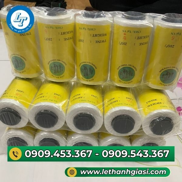 Dây nhợ màu trắng vỉ 5 cuộn Dây nhợ màu trắng