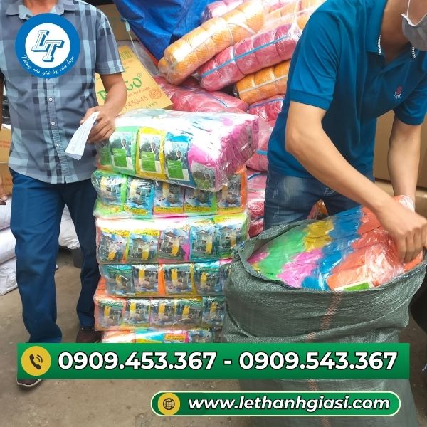 Giao áo mưa cho đại lý Giao áo mưa cho đại lý