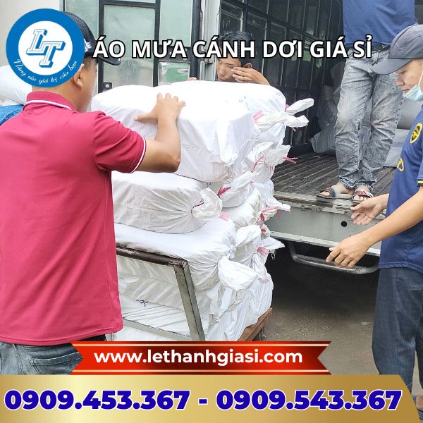 Giao hàng áo mưa Giao hàng áo mưa