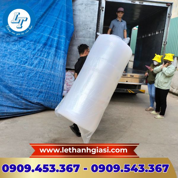 Giao xốp nổ cho khách