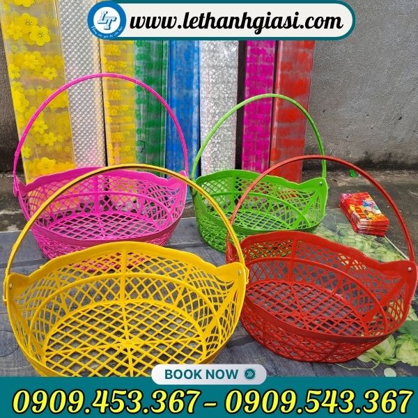 Giỏ đựng quà tết nhiều màu Giỏ đựng quà tết nhiều màu