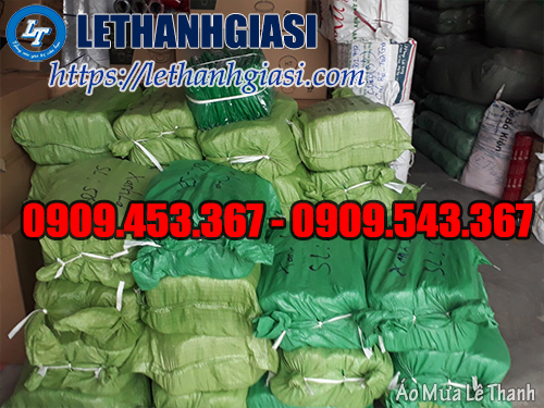 Aó mưa cánh dơi vải dù giá rẻ tại Lê Thanh Aó mưa cánh dơi vải dù giá rẻ