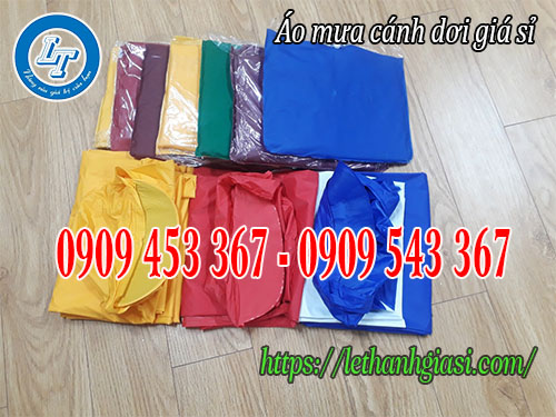 Áo mưa cánh dơi màu sắc đa dạng Áo mưa cánh dơi