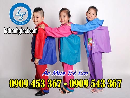Áo mưa trẻ em dễ dàng vận động khi mắc Áo mưa trẻ em