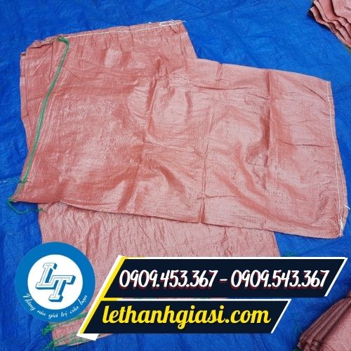 Bao đựng gạo 50kg màu đỏ Bao đựng gạo 50kg màu đỏ