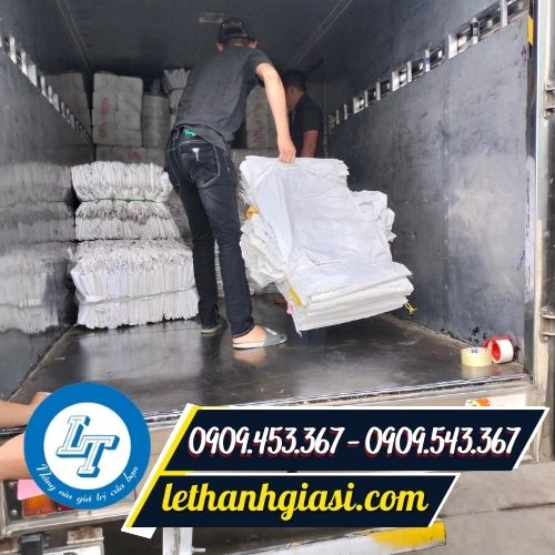 Bao tải có quai xách giao hàng tận nơi Bao tải có quai xách giao hàng tận nơi