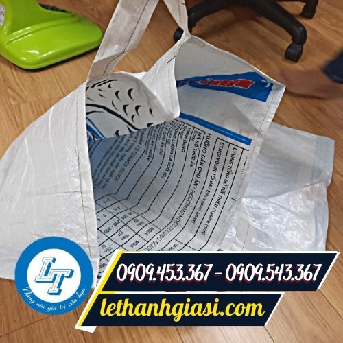 Túi xách cám con cò giá rẻ Túi xách cám con cò giá rẻ