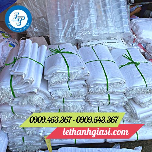 Bao tải màu trắng