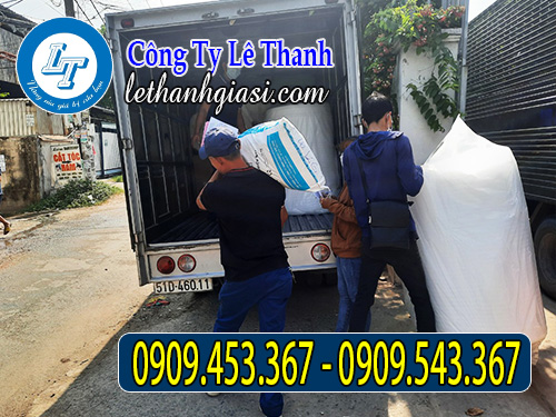 Giao hàng túi xốp cho khách Giao hàng túi xốp cho khách