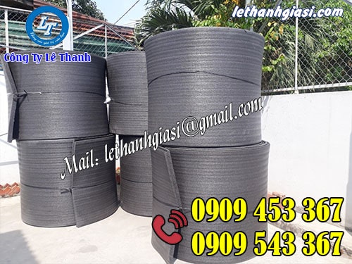 Cuộn xốp foam màu đen dày 45cm, rộng 1m, dài 50mm Cuộn xốp foam màu đen