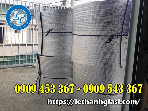 Màng xốp foam cách nhiệt tráng bạc hai mặt Màng xốp foam cách nhiệt tráng bạc hai mặt