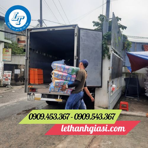 Giao ao mưa cho khách Giao ao mưa cho khách