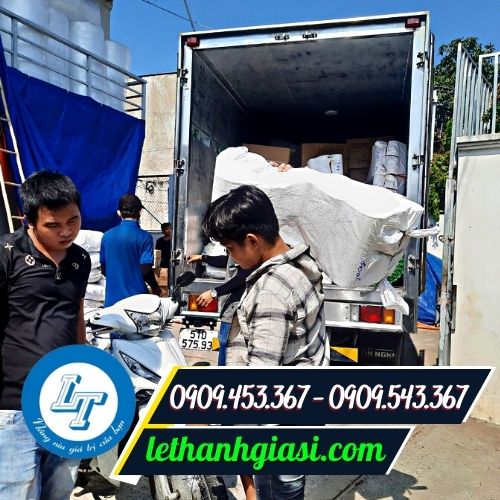 Giao hàng dây dù cho khách Giao hàng dây dù cho khách