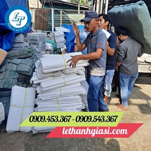 Giao hàng bao tải dứa Giao hàng bao tải dứa