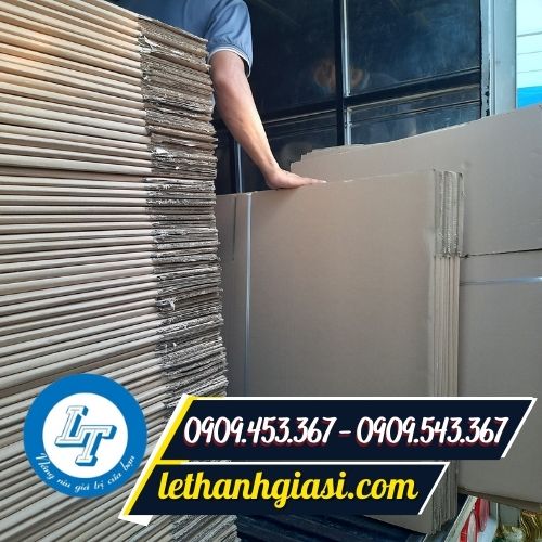 Thùng carton giao hàng tận nơi Thùng carton giao hàng tận nơi