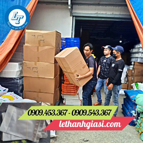 Giao túi zip bạc thùng 25kg cho khách Giao túi zip bạc thùng 25kg cho khách