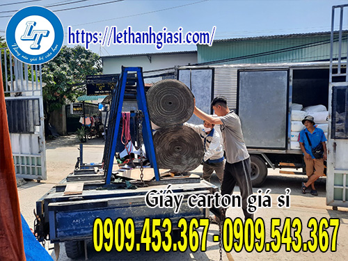 Giấy cuộn carton giao hàng Giấy cuộn carton giao hàng